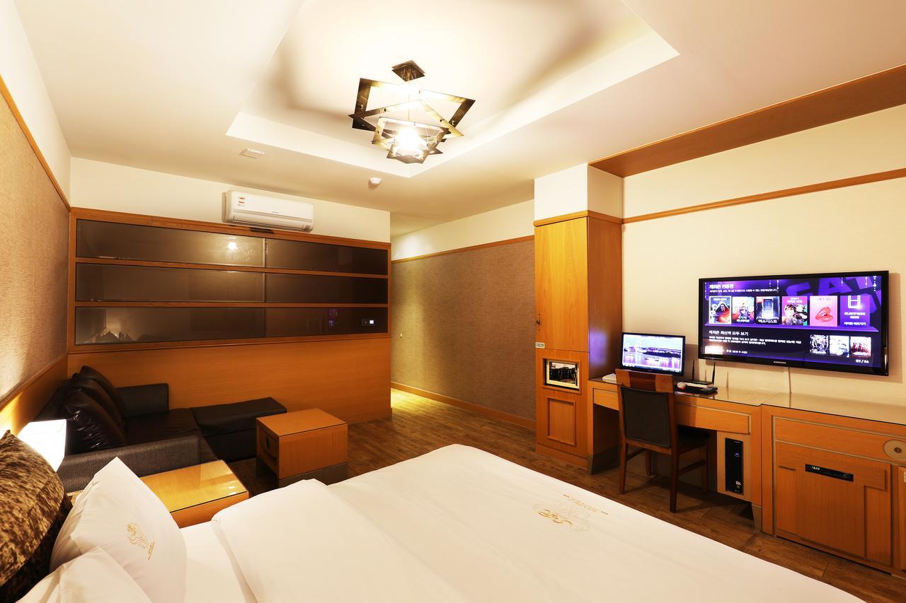Bucheon SR Hotel Exterior foto